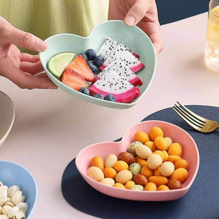 🍽️ 10Pcs Multi-Function Heart Shape Plate Set – Food Grade Plastic Mayari Super Store