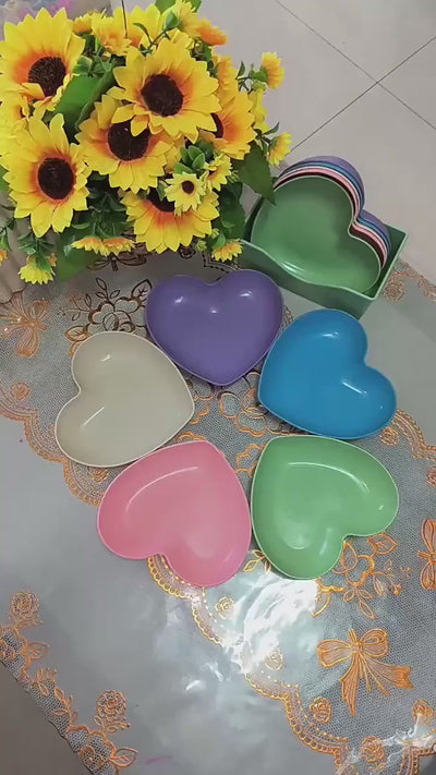 🍽️ 10Pcs Multi-Function Heart Shape Plate Set – Food Grade Plastic