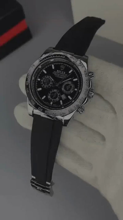 Rolex Oyster Perpetual – Luxury Stainless Steel Dial with Premium Rubber Strap